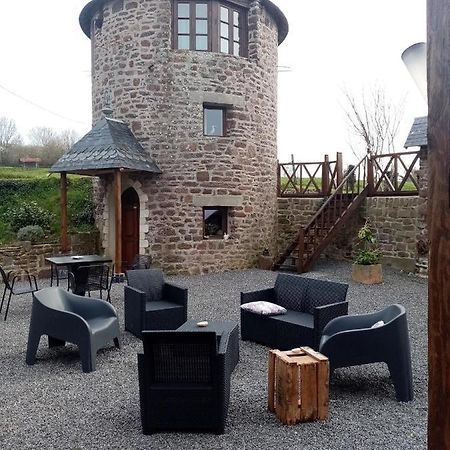 La Tour De Ver Gite Atypique Possibilite Table D'Hotes Sur Reservation Dış mekan fotoğraf