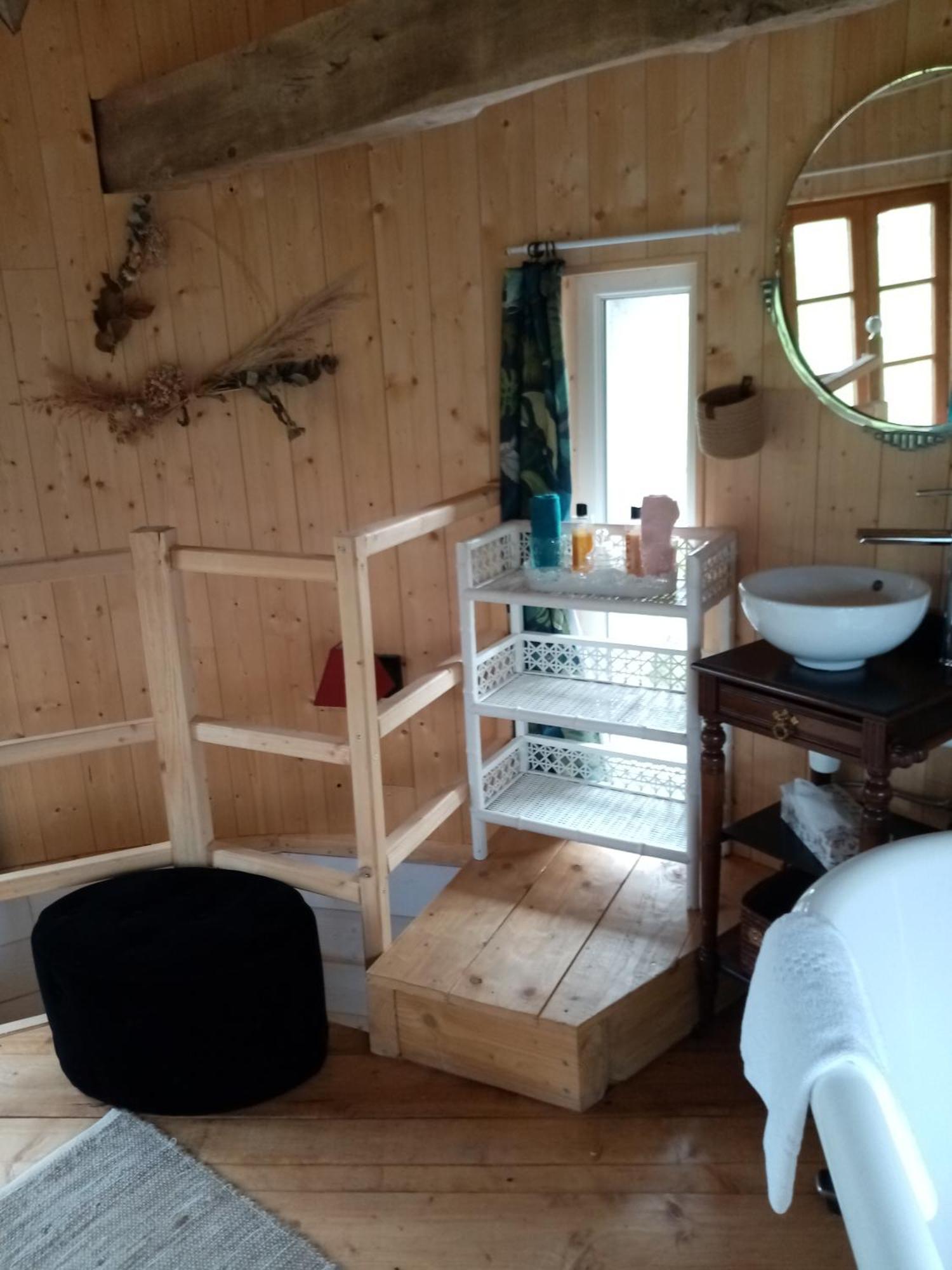 La Tour De Ver Gite Atypique Possibilite Table D'Hotes Sur Reservation Dış mekan fotoğraf